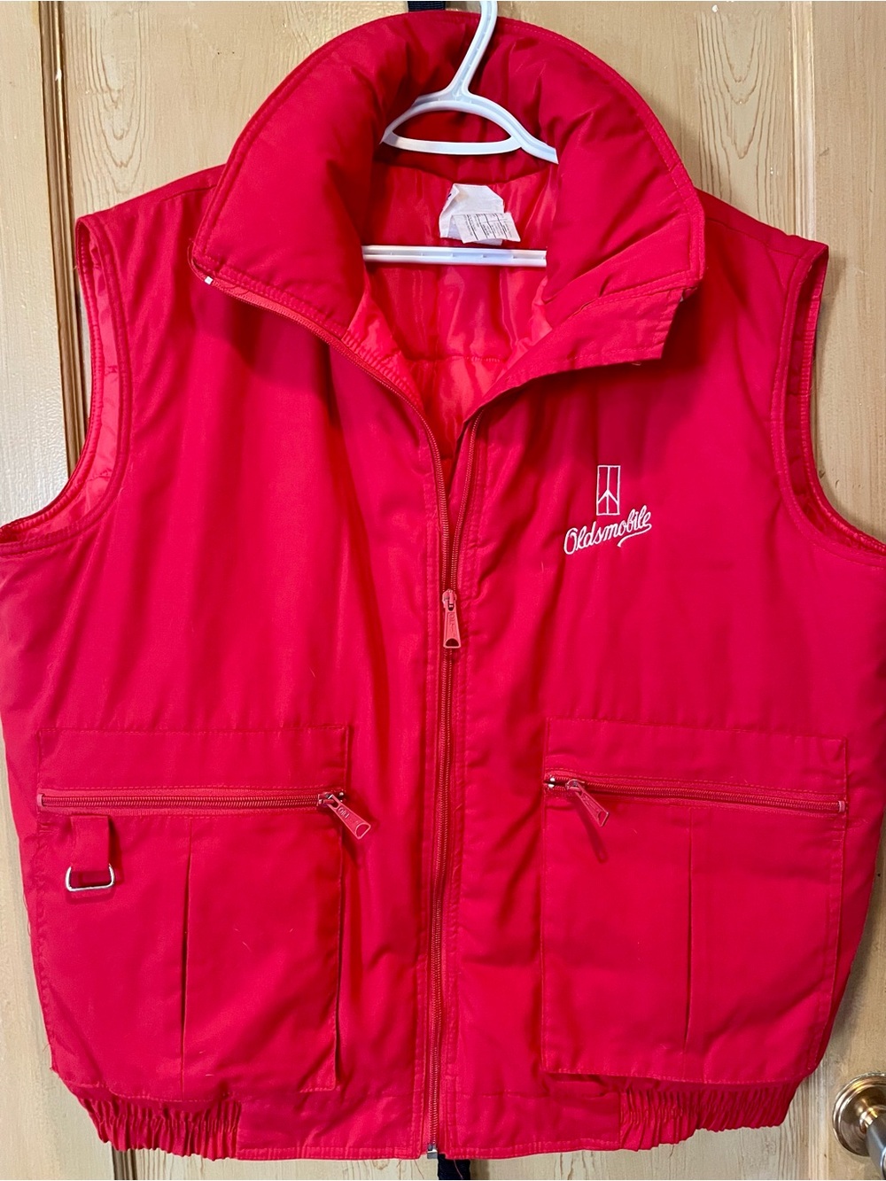 VTG OLDSMOBILE Puffer Vest Red Full Zip Utility Outerwear (L/XL)